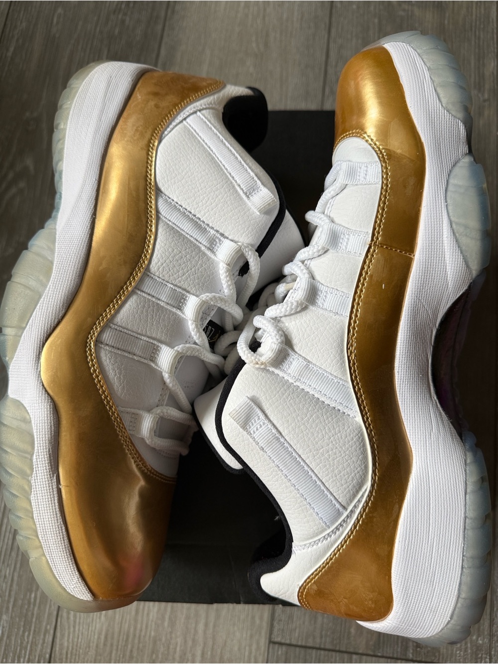 Nike Air Jordan 11 Low in ‘Closing Cerenony’ - Picture 8 of 13
